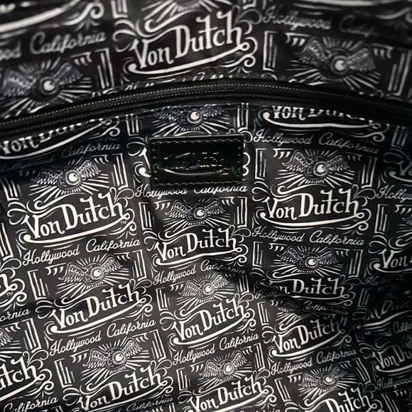 NWOT VON DUTCH Holographic Weekender Bag Onyx Black - Picture 8 of 10